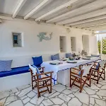 Villa By The Sea With Pool Parasporos 1 Páros