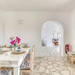 By The Sea With Pool Parasporos 1 Villa *