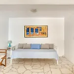 Villa By The Sea With Pool Parasporos 1 Páros