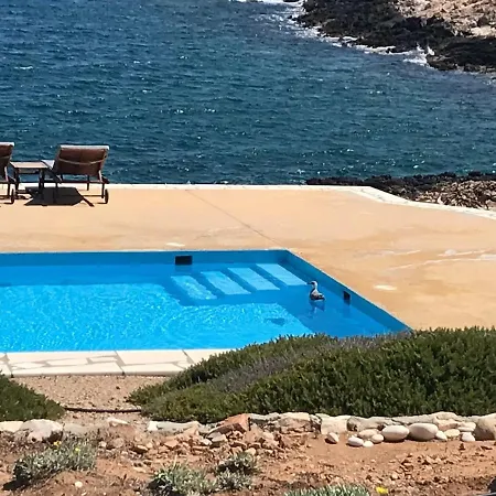 Villa By The Sea With Pool Parasporos 1 Páros