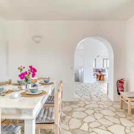 By The Sea With Pool Parasporos 1 Willa *